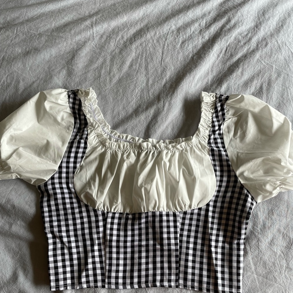 ShopCider cottage core gingham crop w puff sleeve